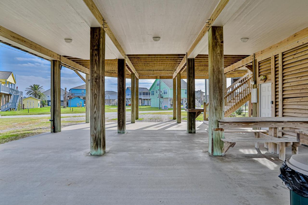 Beachslapped Bolivar Peninsula Экстерьер фото